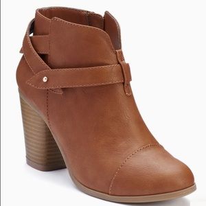 LC Lauren Conrad Slit Ankle Booties